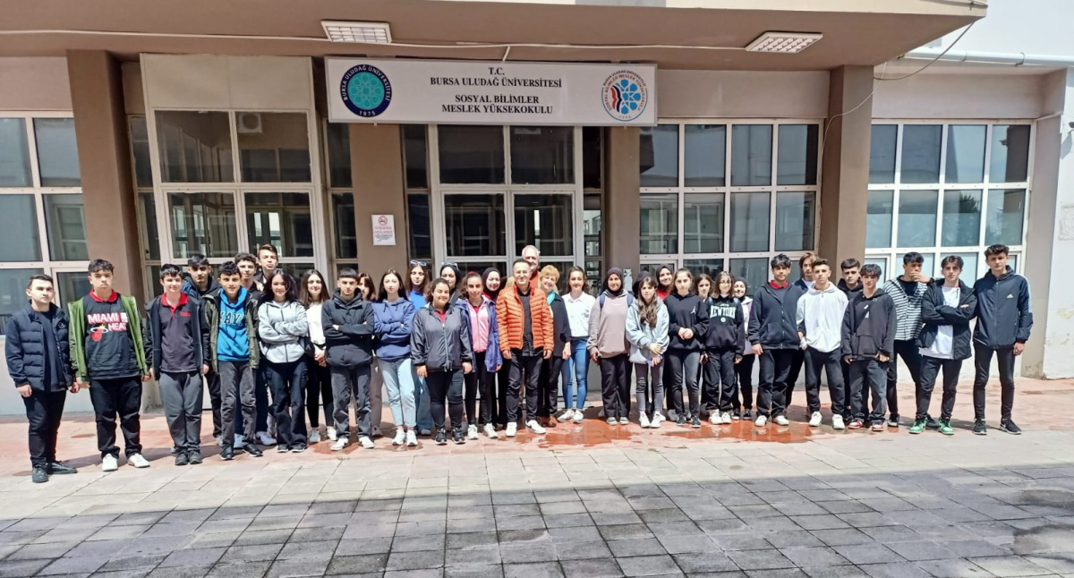 Y ld r m mesleki ve teknik anadolu lisesi retmen ve rencilerinden